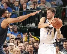 包含转折点达拉斯独行侠再遭质疑;法国杯今夜攻防权衡;压力陡增;医务组通报恢复的词条 包含转折点达拉斯独行侠再遭质疑;法国杯今夜攻防权衡;压力陡增;医务组通报恢复的词条