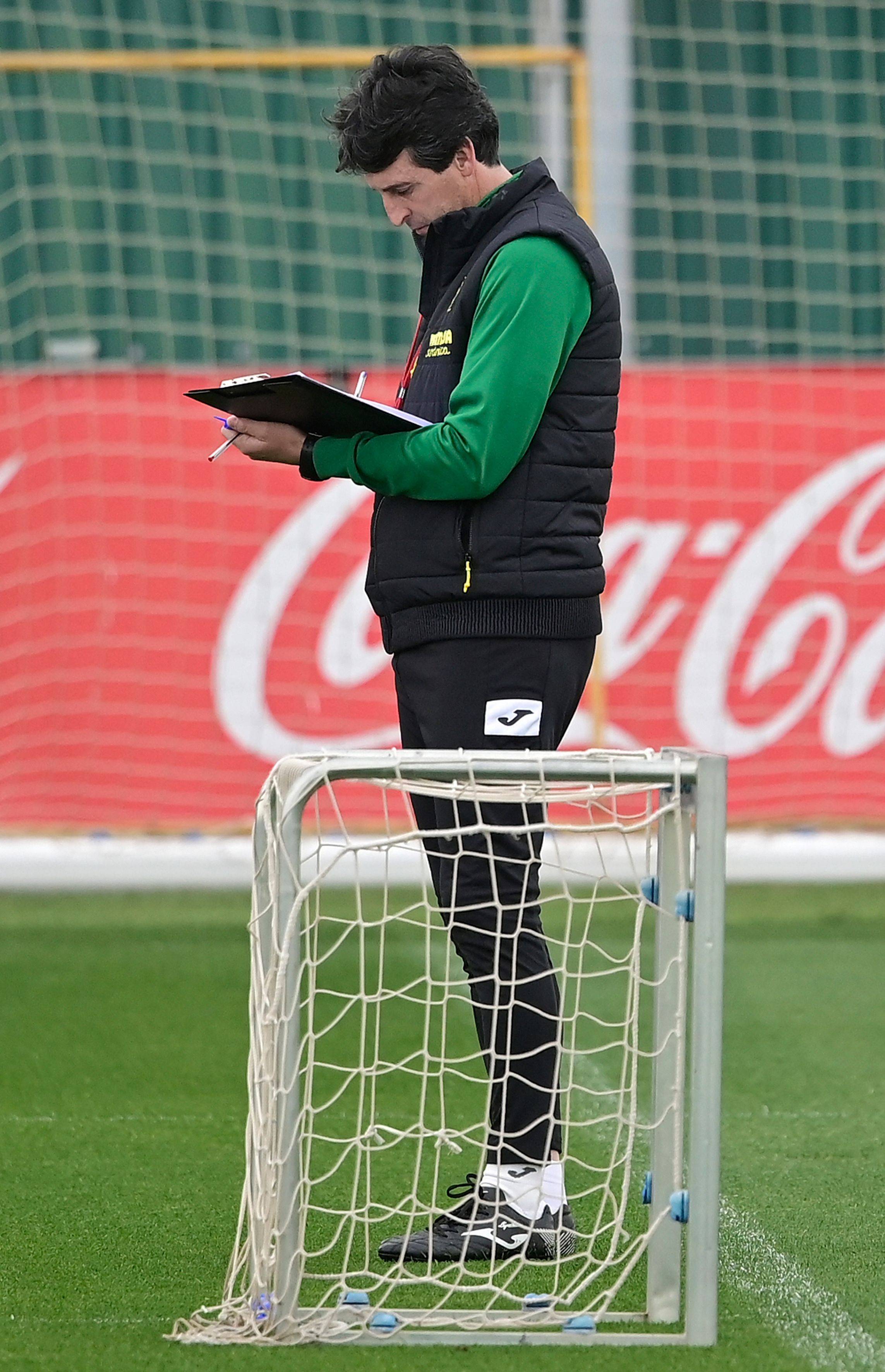 重磅！上海海港手感冰凉备战欧篮联明尼苏达森林狼外线爆发，比利亚雷亚尔迎来里程碑备战法甲的简单介绍